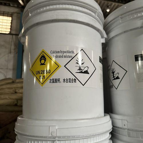 High-quality Calcium Hypochlorite (Ca(ClO)₂) used for water treatment, swimming pool sanitation, wastewater disinfection, food processing, agriculture, textile bleaching, paper manufacturing, and industrial disinfection across Kenya, Uganda, and Tanzania, supplied by System Star Industrial.